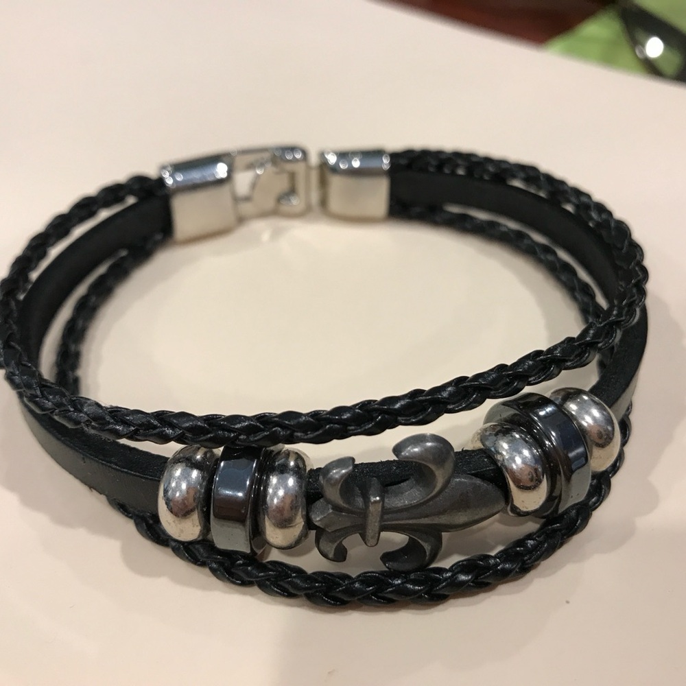 Black Braided Leather Bracelet with Stainless Clasping size 9” (Buckled 4”)